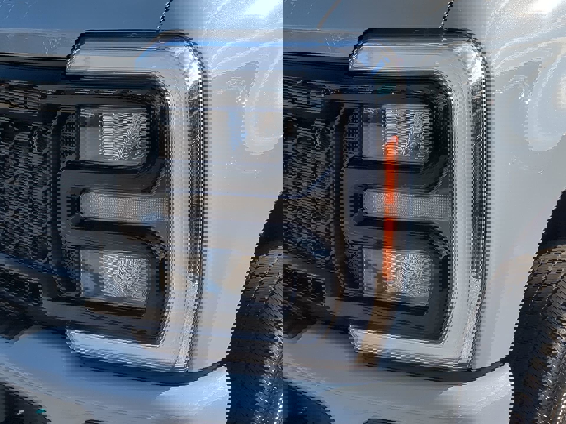 New 2026 Ford F350 Lariat w/ Black Appearance Package image 39