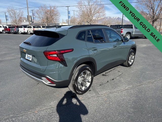 Used 2025 Chevrolet Trax LT image 7