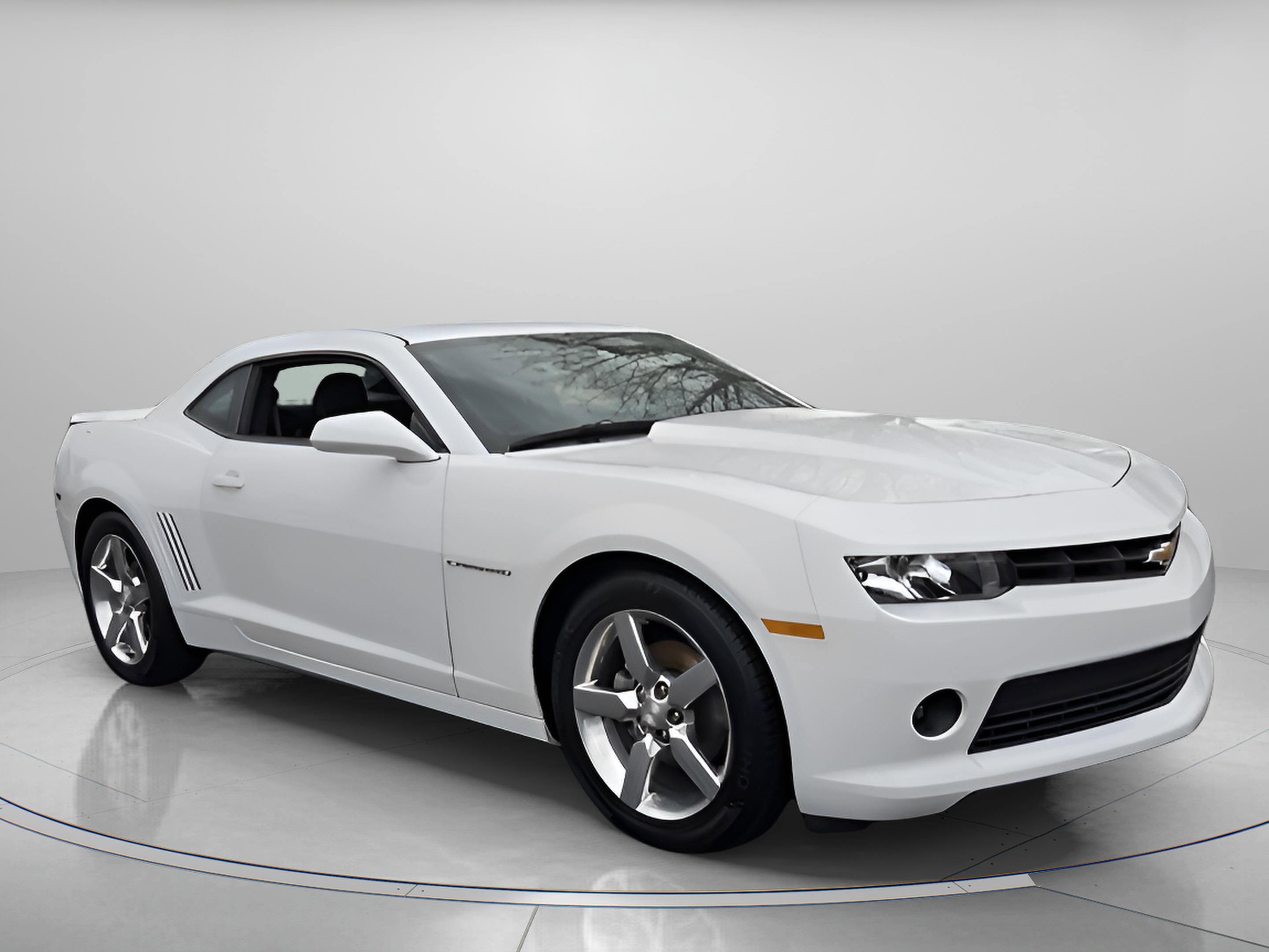 Used 2015 Chevrolet Camaro LT w/ 1LT Preferred Package image 8