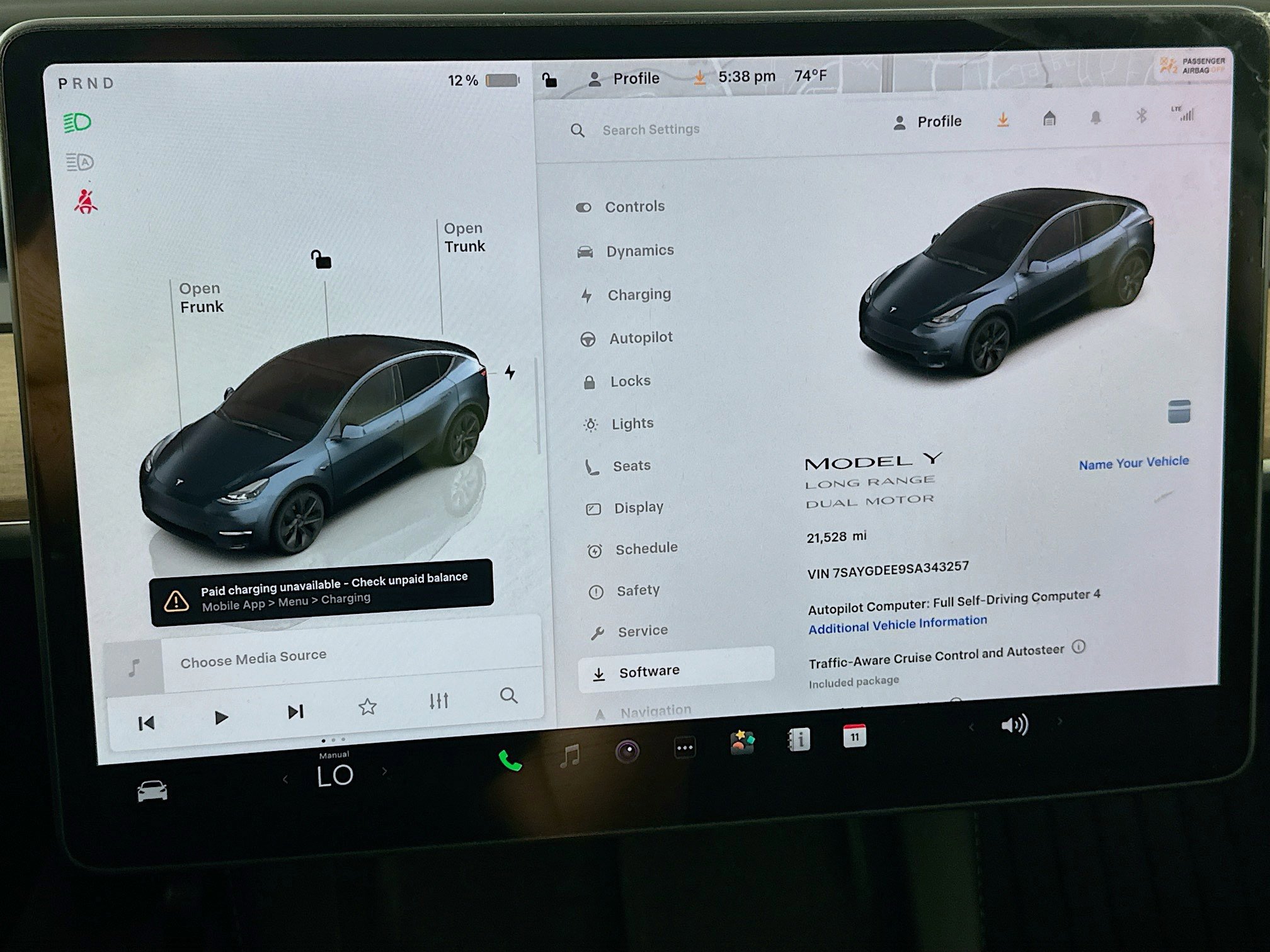 Used 2025 Tesla Model Y Long Range AWD/4WD image 17