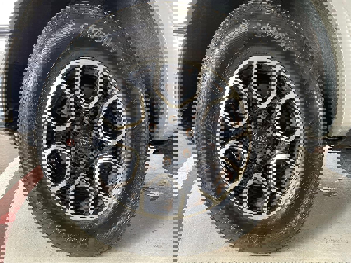 Used 2014 Ford F150 Lariat w/ Equipment Group 502A Luxury image 13