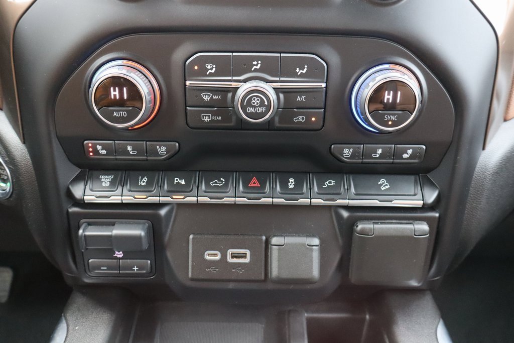 Used 2021 Chevrolet Silverado 3500 High Country w/ Z71 Off-Road Package image 12