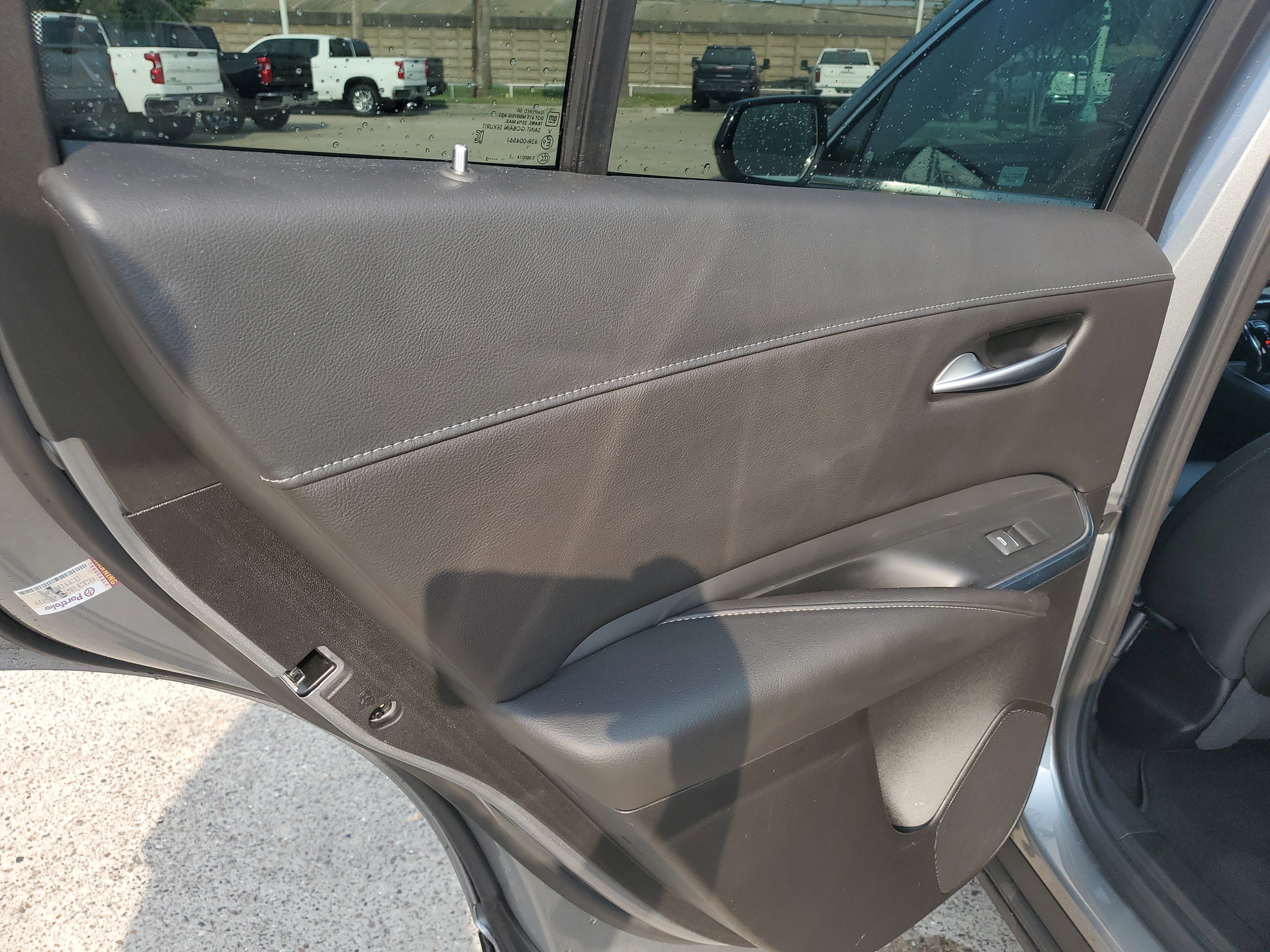 Used 2024 Cadillac XT4 Premium Luxury image 21