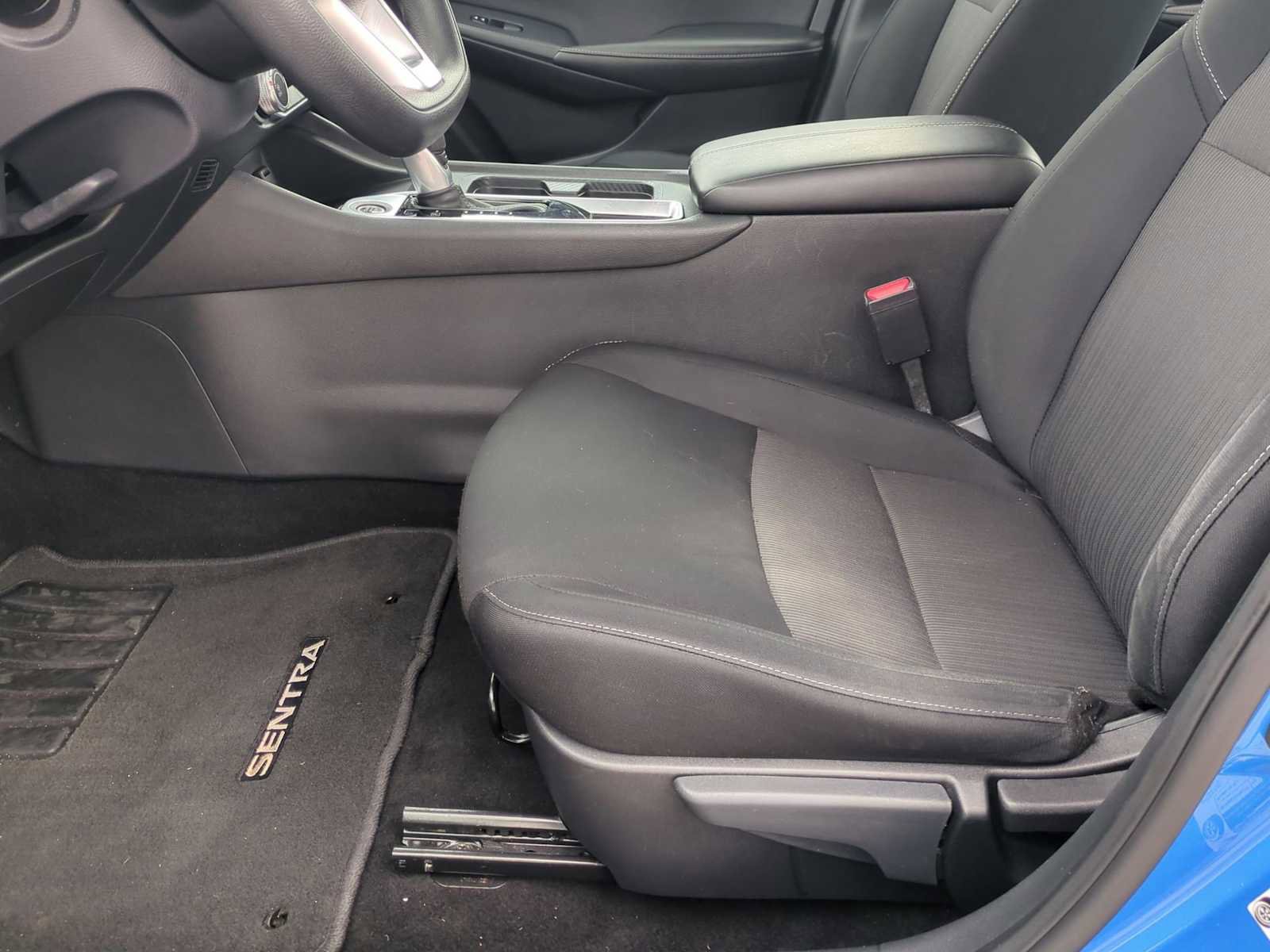 Used 2024 Nissan Sentra SV image 18