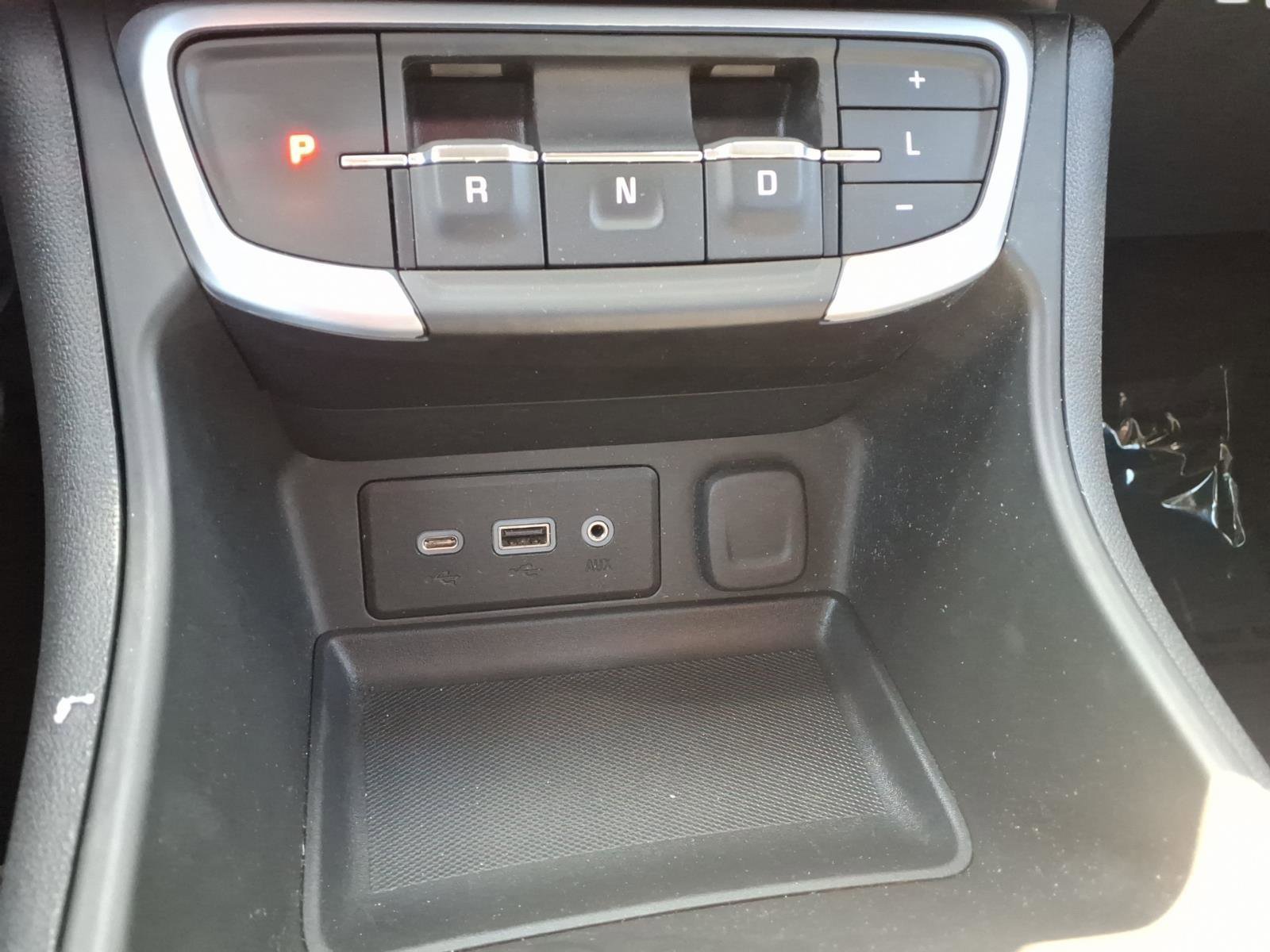 Used 2022 GMC Terrain SLE w/ Driver Convenience Package image 21