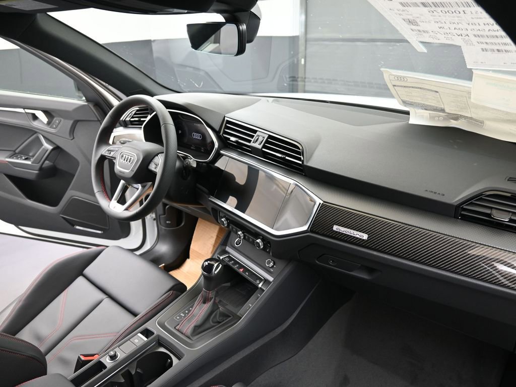 Used 2025 Audi Q3 2.0T Premium Plus w/ Premium Plus Package image 12