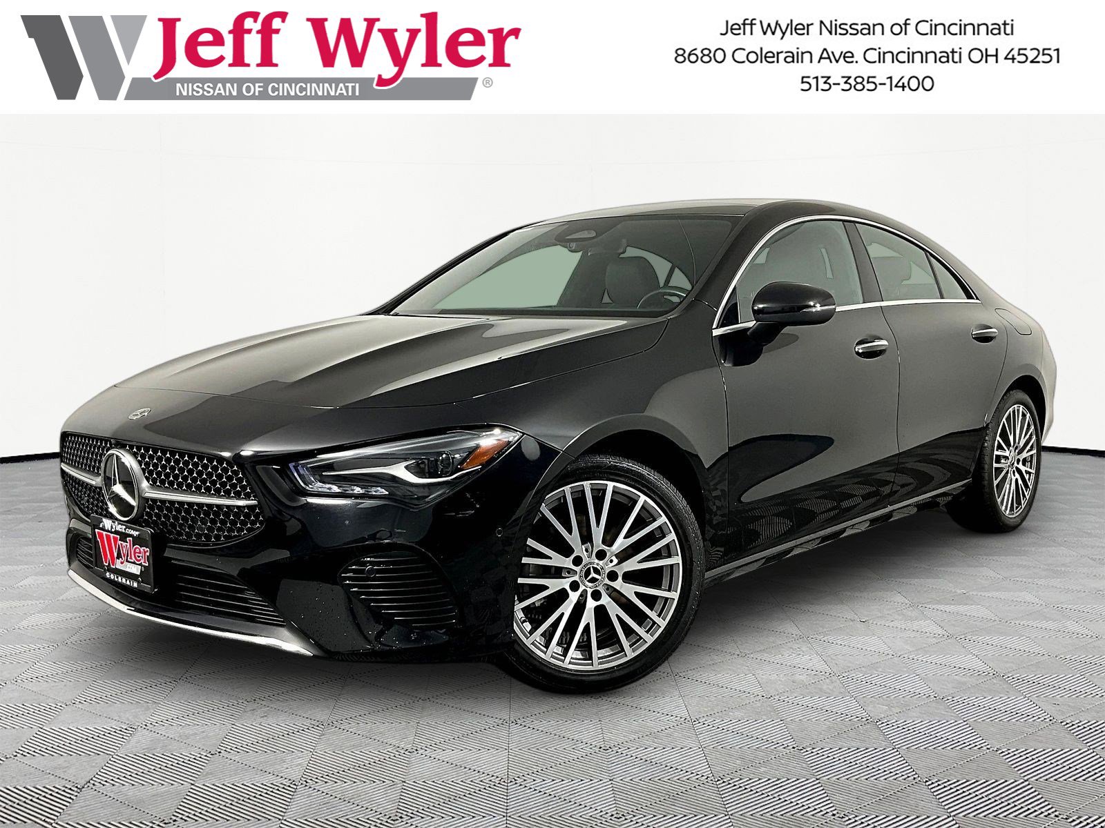 Used 2025 Mercedes-Benz CLA 250 4MATIC image 1