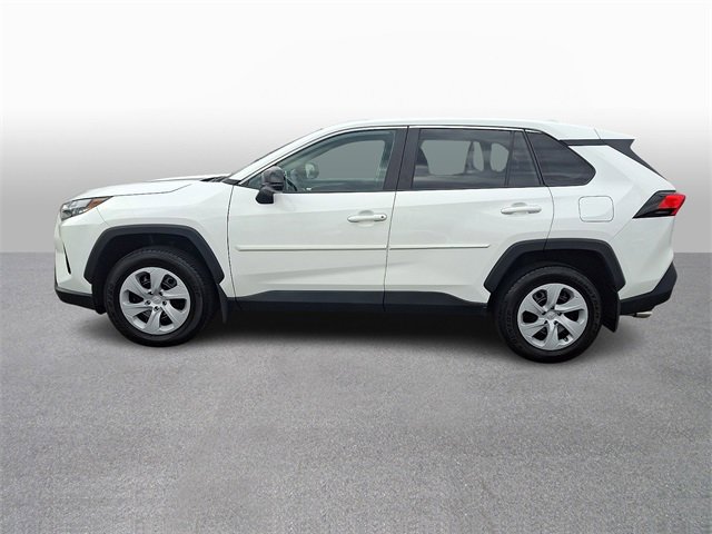 Used 2024 Toyota RAV4 LE image 7