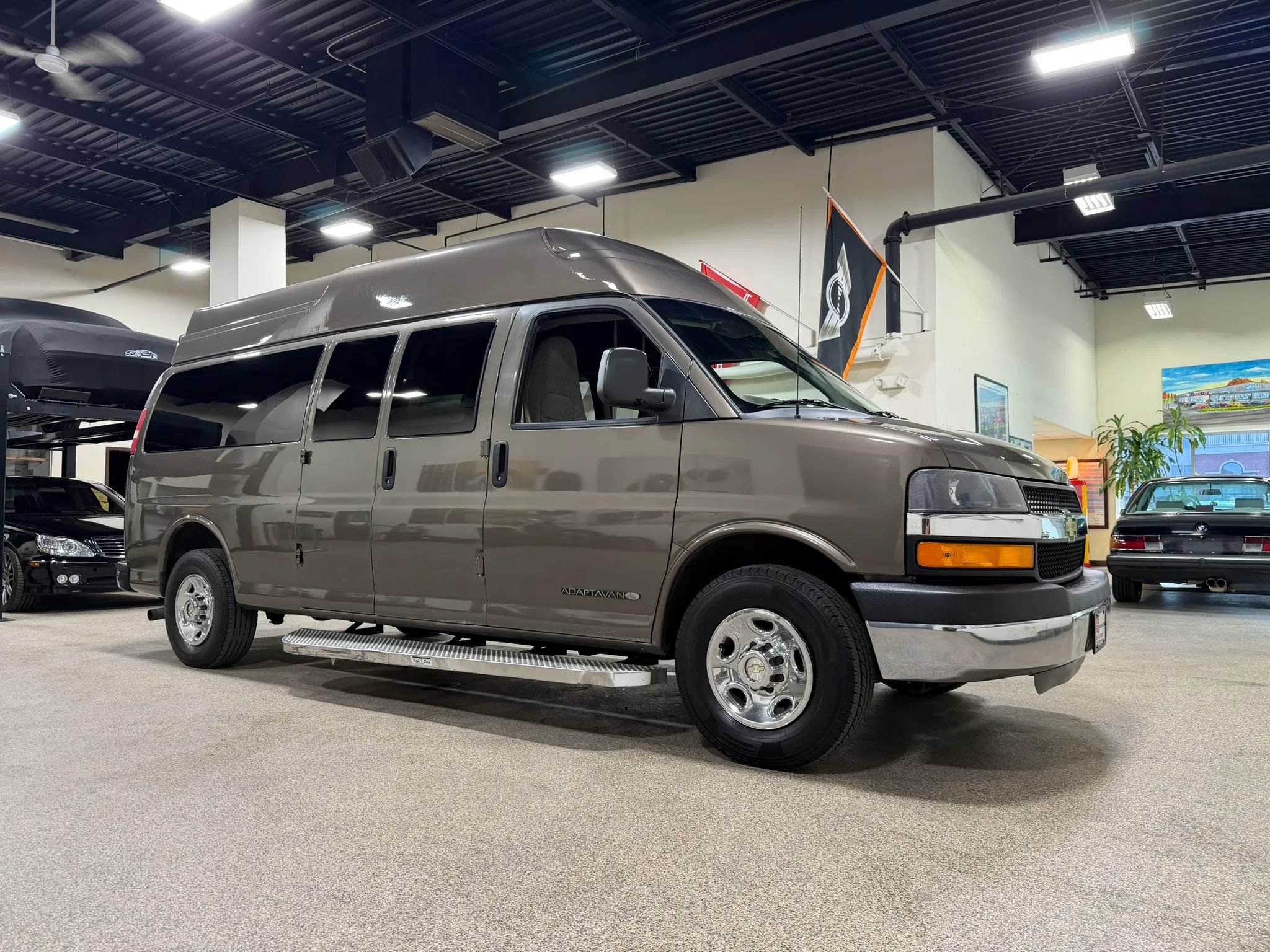 Used 2014 Chevrolet Express 3500 LT w/ LT Preferred Equipment Group RWD image 3