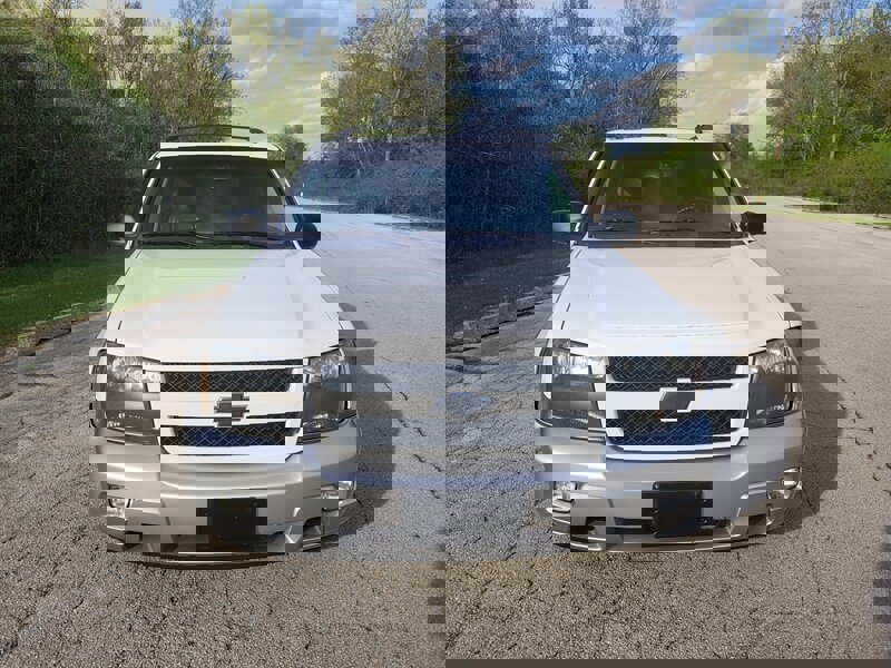 Used 2008 Chevrolet TrailBlazer LT AWD/4WD image 9