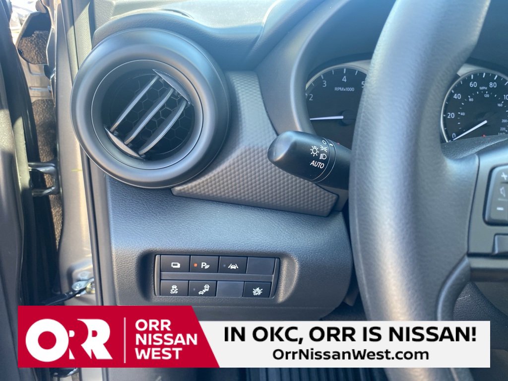 New 2025 Nissan Kicks Play S image 26