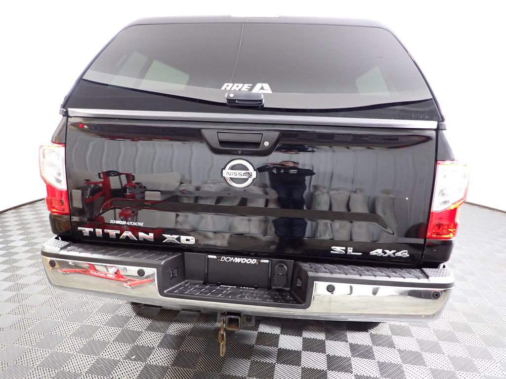 Used 2016 Nissan Titan SL image 17