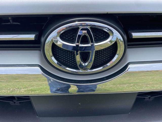 Used 2024 Toyota 4Runner Limited AWD/4WD image 3