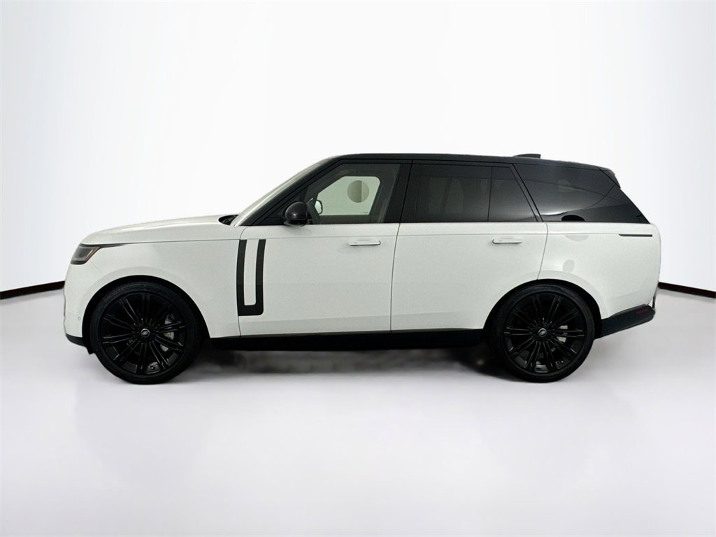 New 2025 Land Rover Range Rover SE image 7