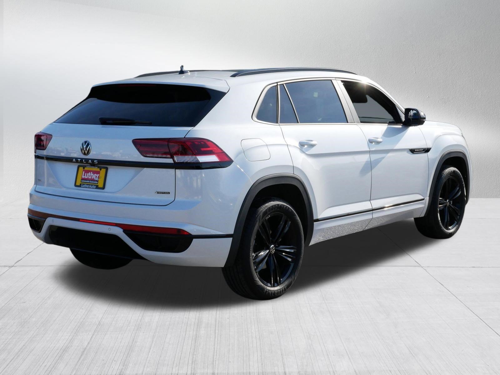 Used 2023 Volkswagen Atlas Cross Sport SEL R-Line image 7