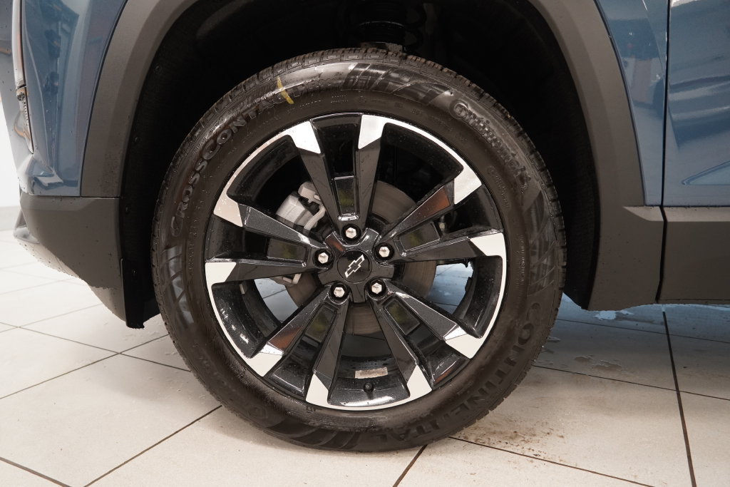 New 2027 Chevrolet Equinox RS w/ Convenience Package III AWD/4WD image 21