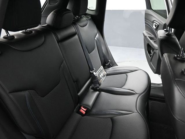 New 2026 Jeep Compass Latitude image 22