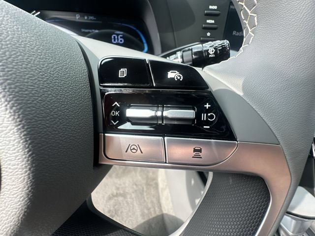 New 2026 Hyundai Elantra SEL Sport Premium FWD image 33