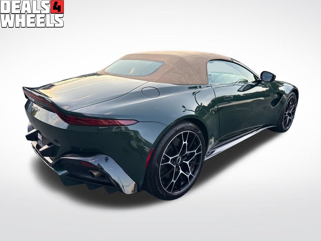 Used 2021 Aston Martin V8 Vantage Roadster RWD image 40