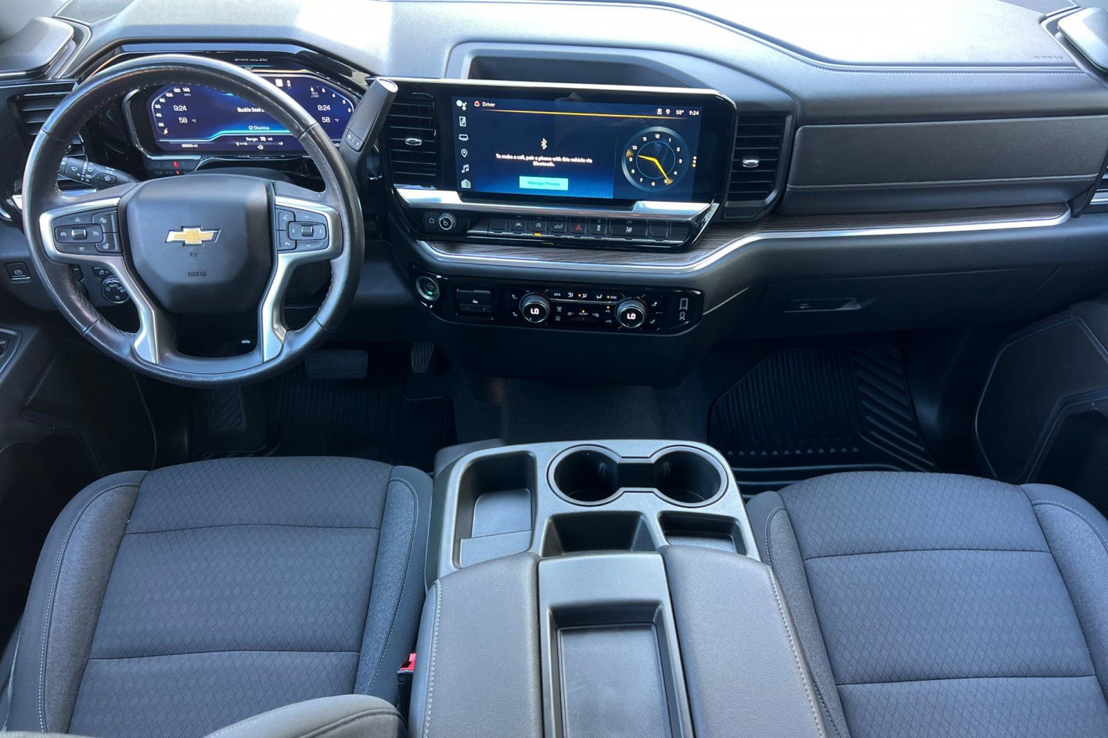 Used 2022 Chevrolet Silverado 1500 LT image 13