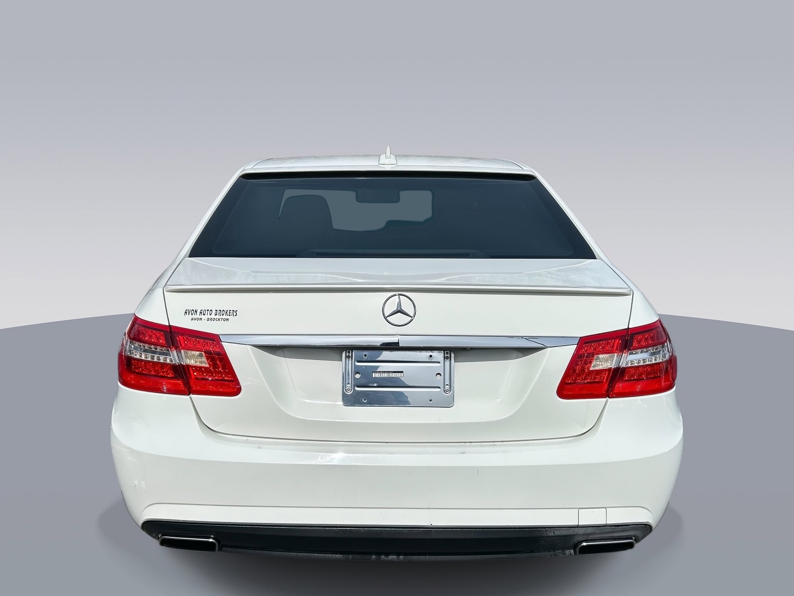 Used 2012 Mercedes-Benz E 350 Sedan image 4