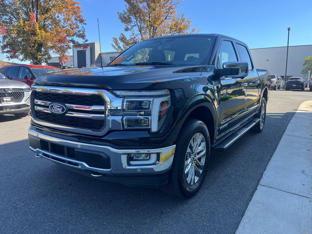 Used 2024 Ford F150 Lariat w/ Equipment Group 502A High AWD/4WD image 3