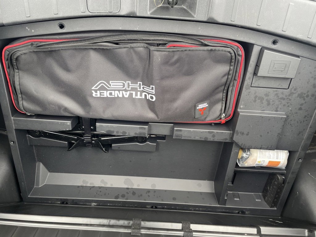 Used 2020 Mitsubishi Outlander SEL image 17