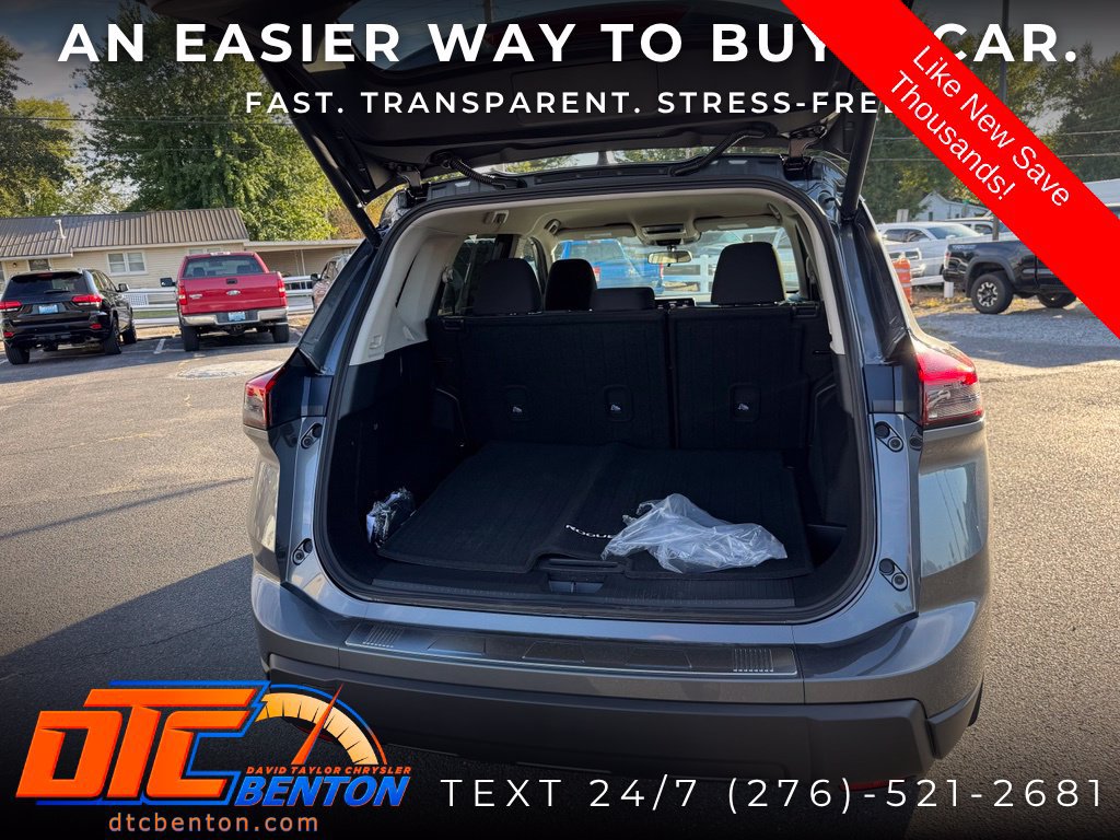 Used 2026 Nissan Rogue SV FWD image 26