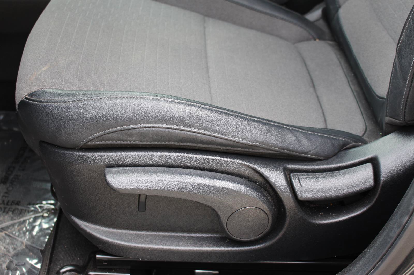 Certified 2022 Kia Seltos S image 29