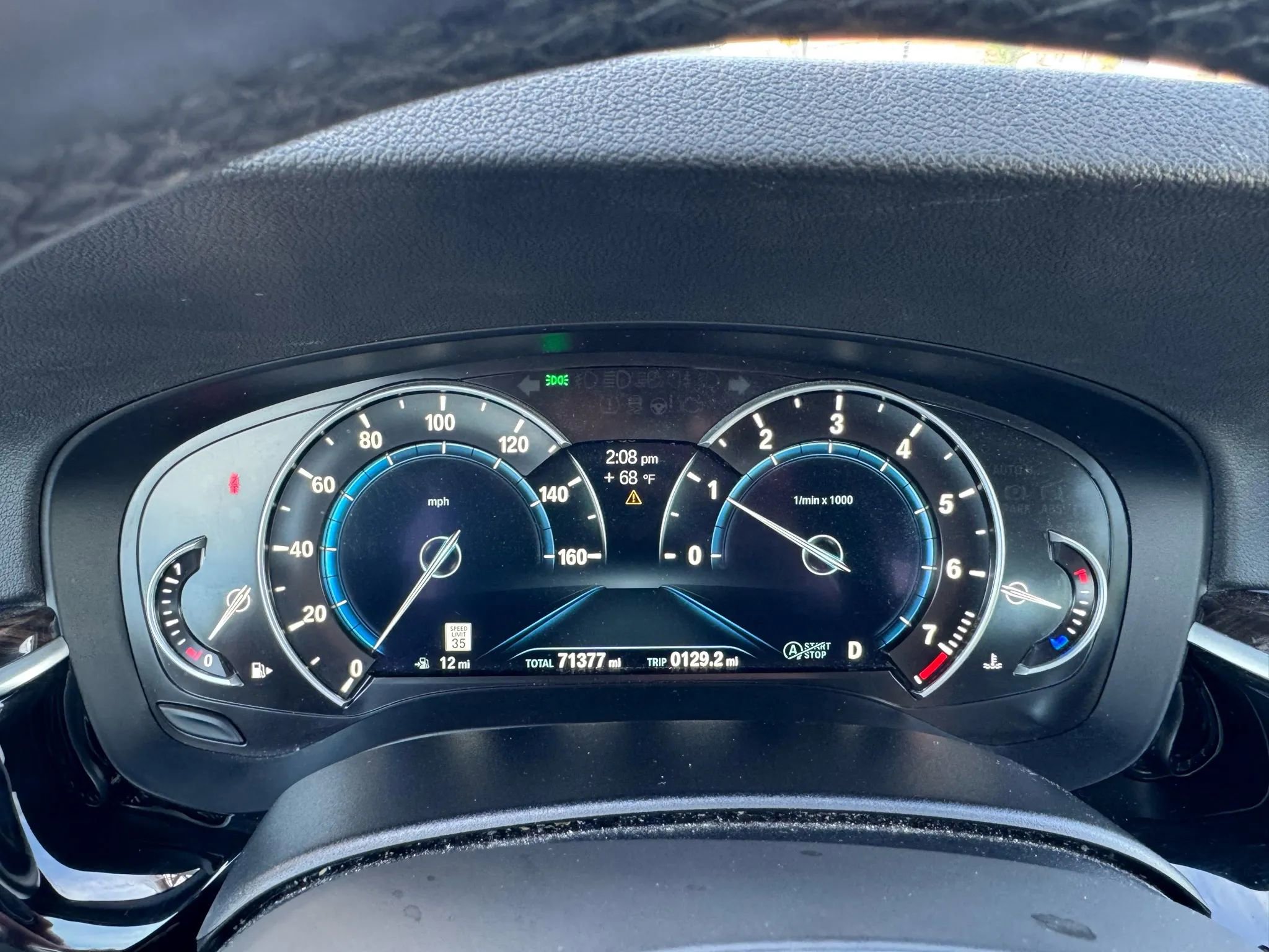 Used 2019 BMW 540i xDrive w/ M Sport Package image 12