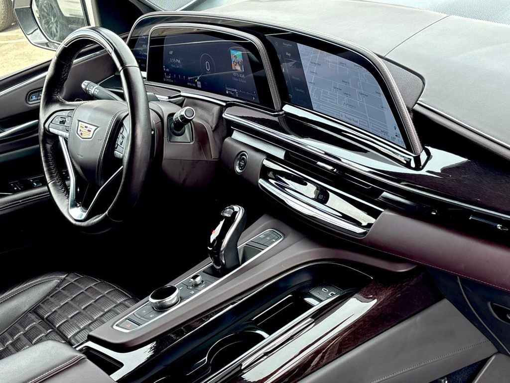 Used 2024 Cadillac Escalade ESV Sport Platinum w/ Heavy-Duty Trailer Package image 38