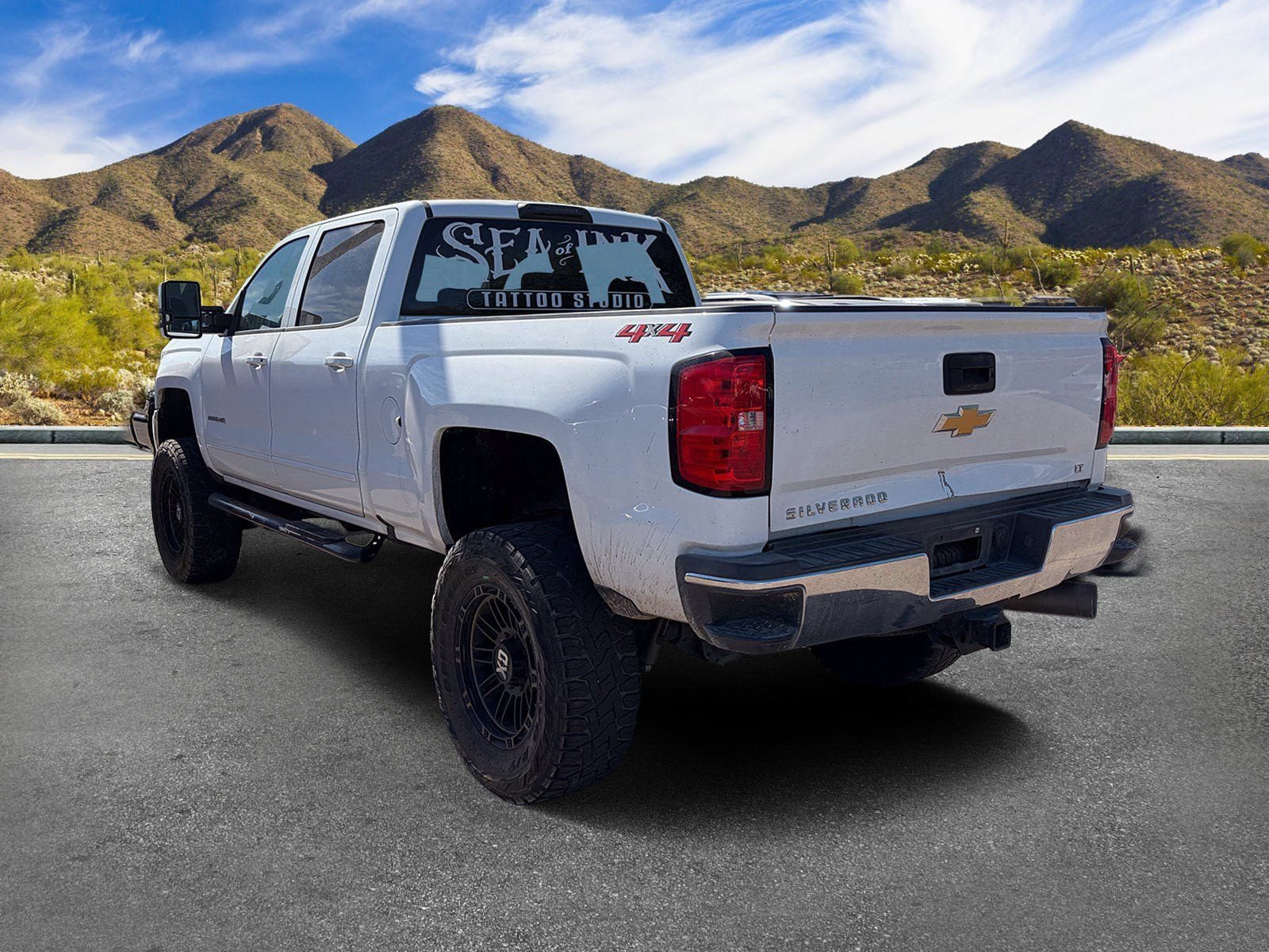 Used 2019 Chevrolet Silverado 2500 LT AWD/4WD image 5