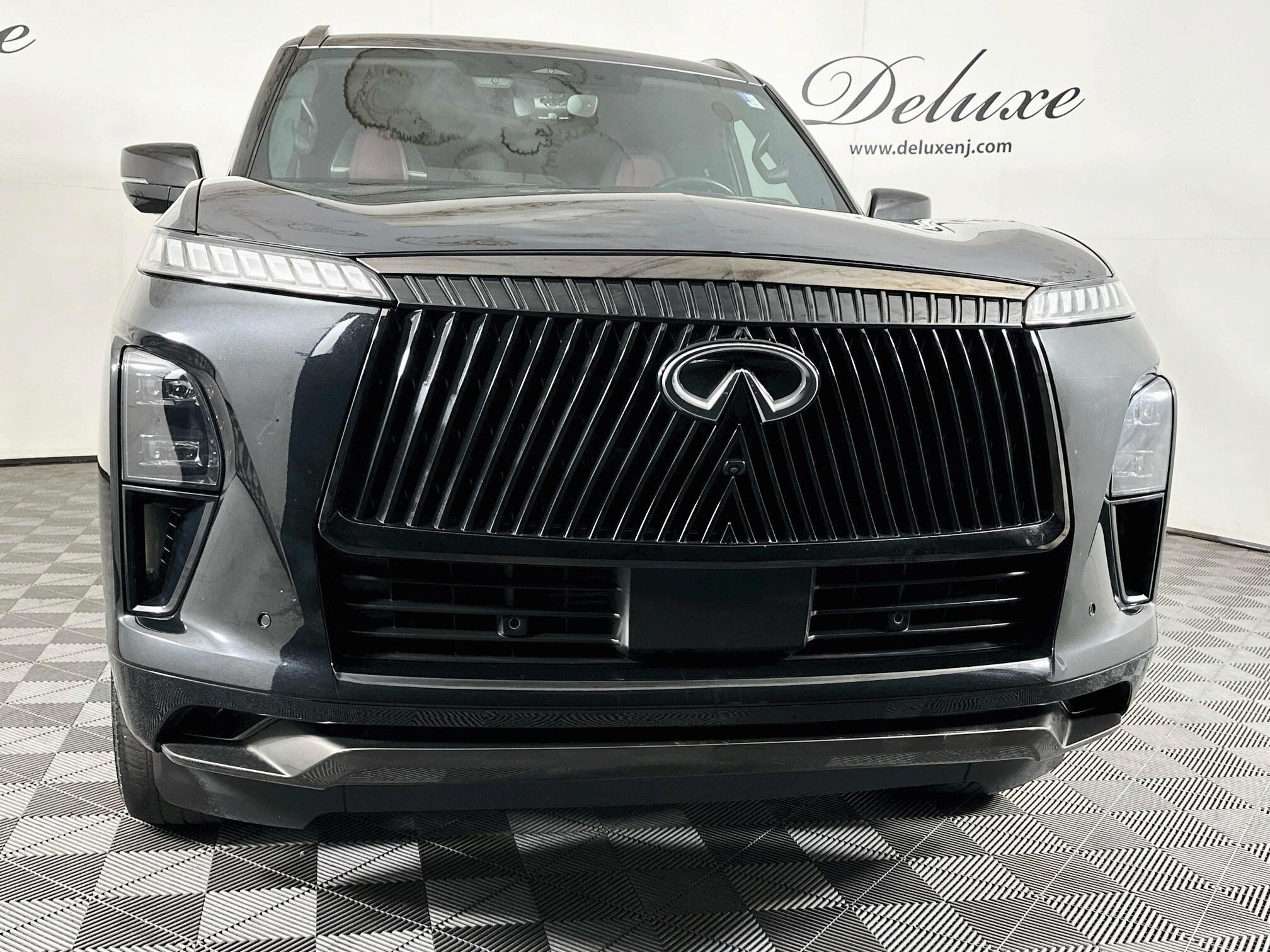 Used 2025 INFINITI QX80 Autograph AWD/4WD image 32