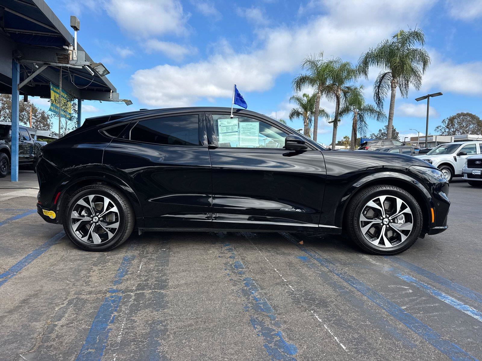 Used 2022 Ford Mustang Mach-E Premium AWD/4WD image 7