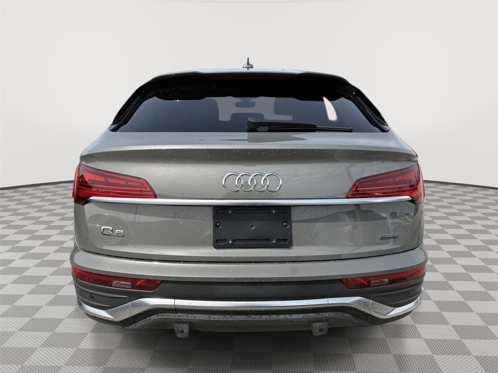 Used 2023 Audi Q5 2.0T Premium Plus w/ Premium Plus Package image 4