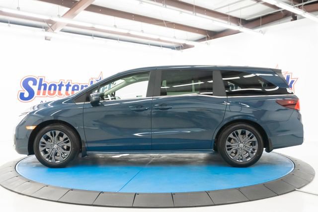 New 2026 Honda Odyssey Touring image 5