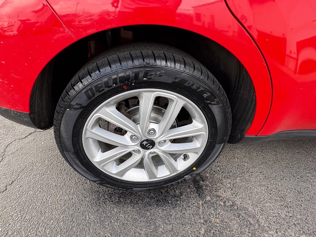 Used 2019 Kia Soul + image 20