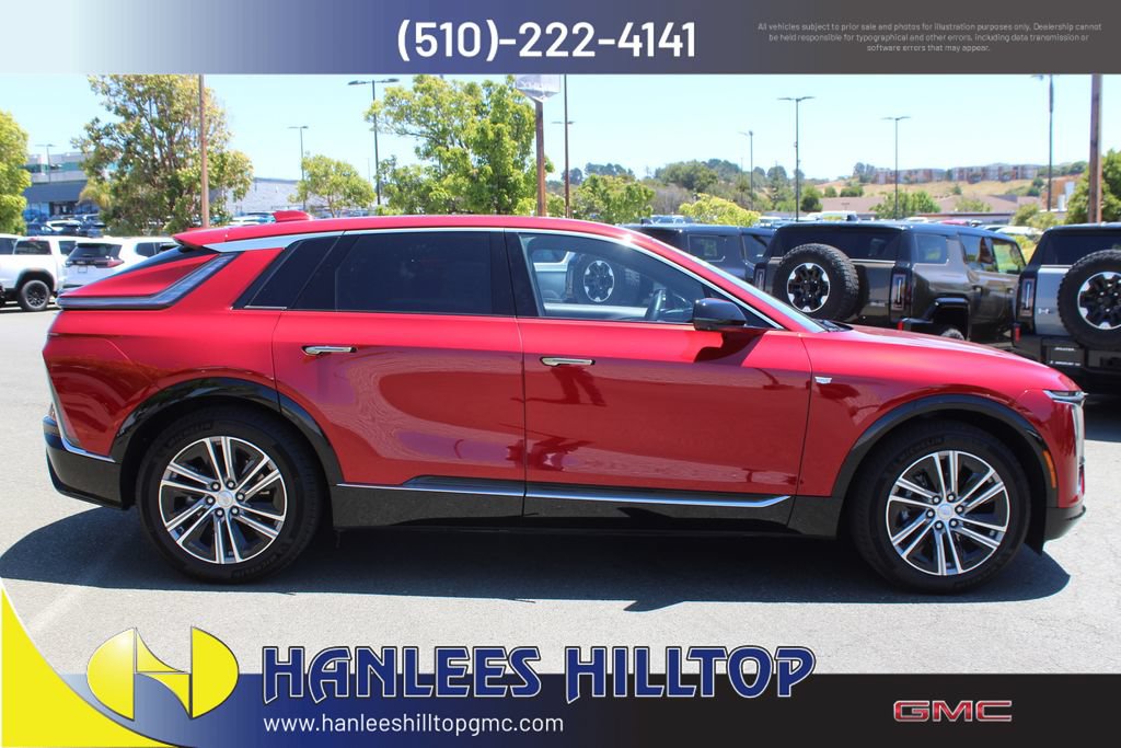 Used 2024 Cadillac Lyriq Luxury AWD/4WD image 6