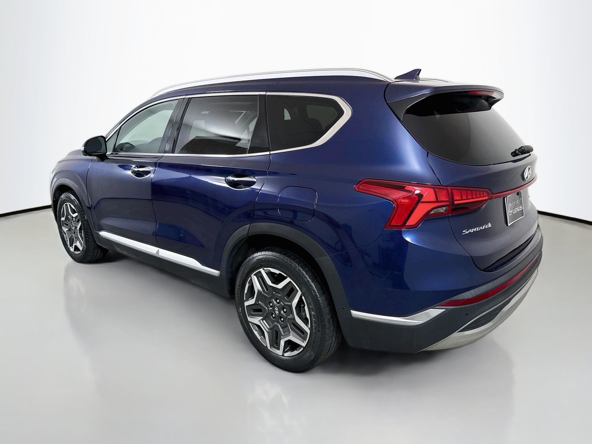 Used 2022 Hyundai Santa Fe Limited FWD image 5