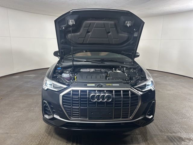 Certified 2025 Audi Q3 2.0T Premium w/ Convenience Package image 31