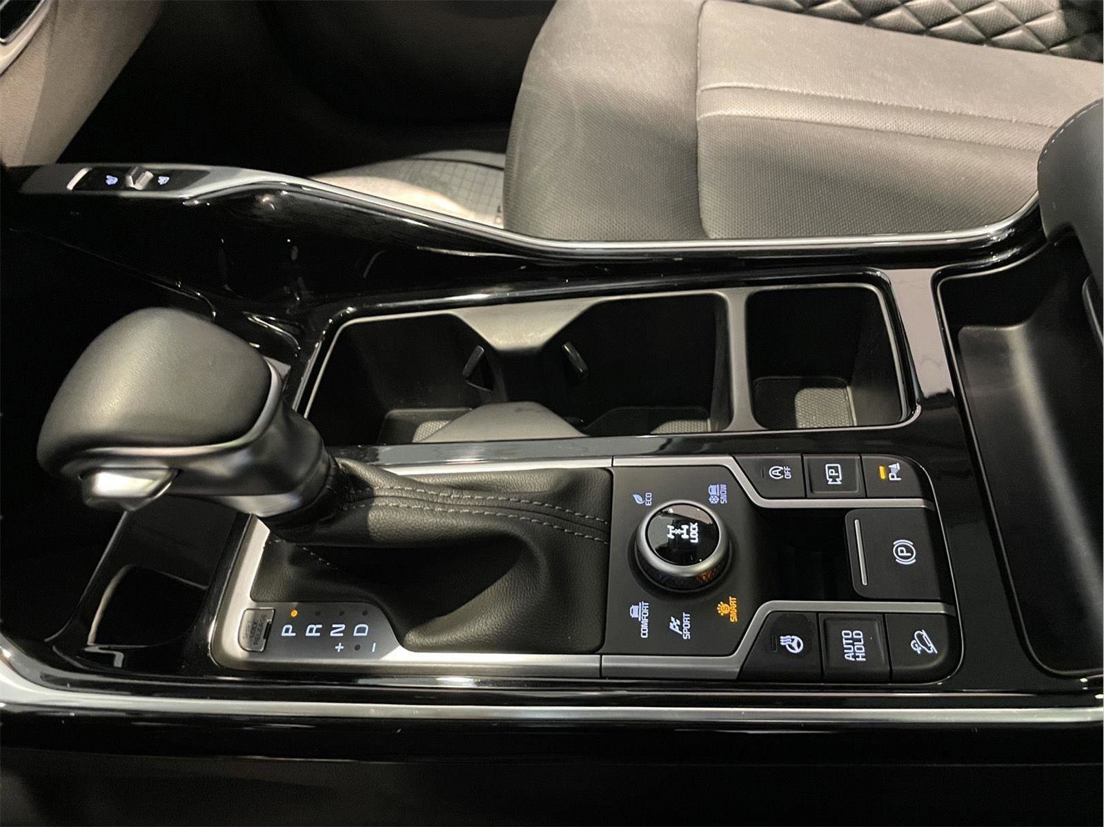 Used 2023 Kia Sorento SX Prestige image 34