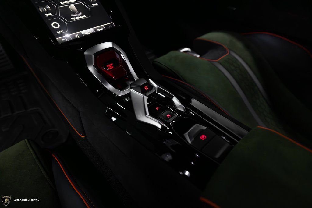 Used 2024 Lamborghini Huracan Sterrato image 32