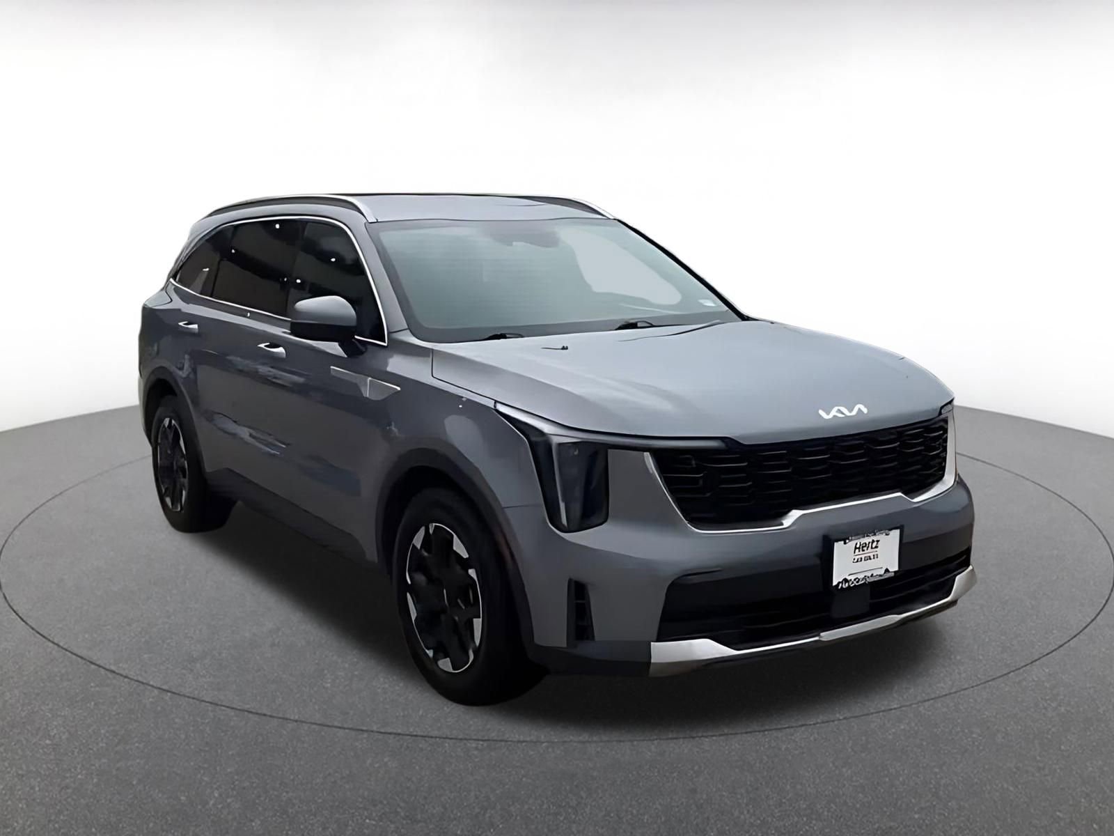 Used 2024 Kia Sorento S FWD image 3