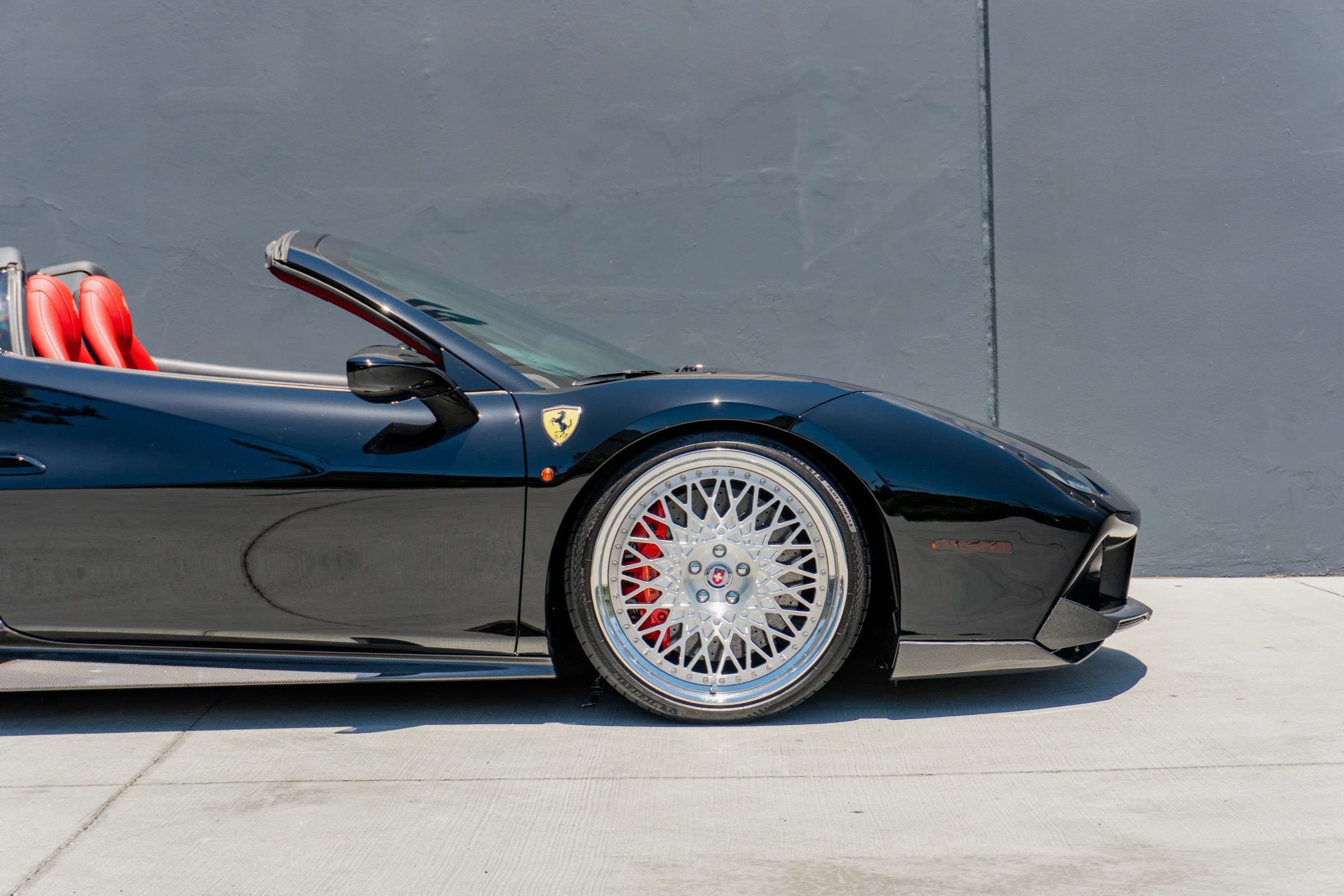 Used 2018 Ferrari 488 Spider RWD image 37