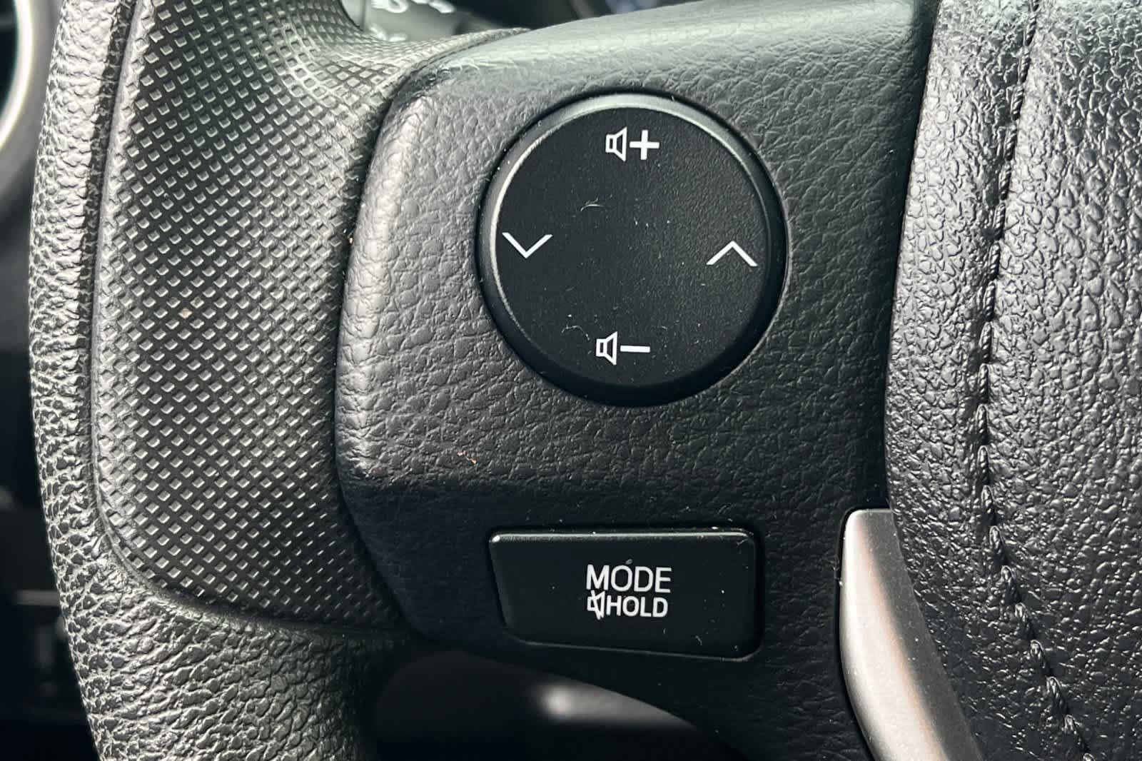 Used 2019 Toyota Corolla LE FWD image 27