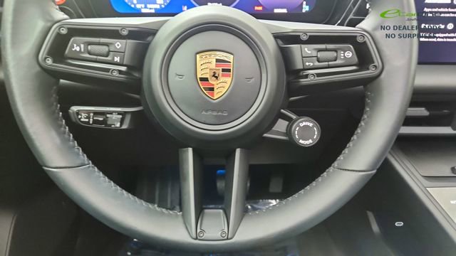 Used 2025 Porsche Macan Electric RWD image 42
