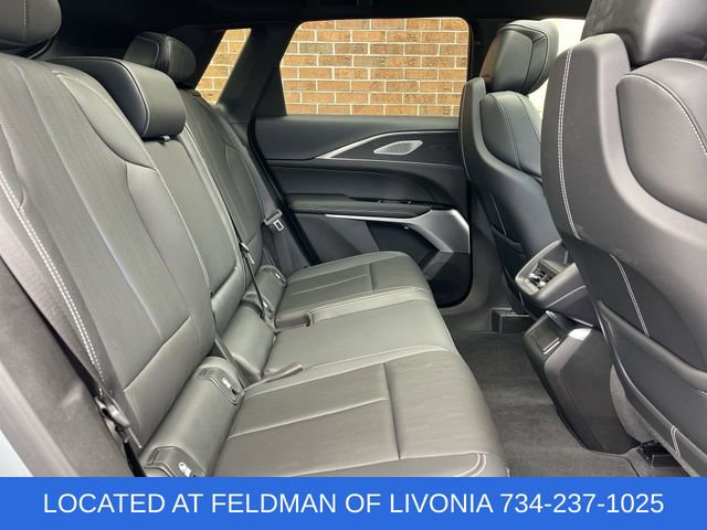 Used 2024 Cadillac Lyriq Sport image 27