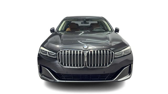 Used 2020 BMW 740i w/ Premium Package RWD image 6