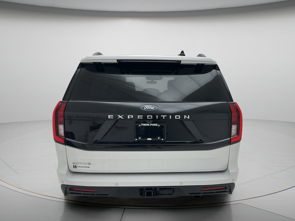 Used 2025 Ford Expedition Active AWD/4WD image 6