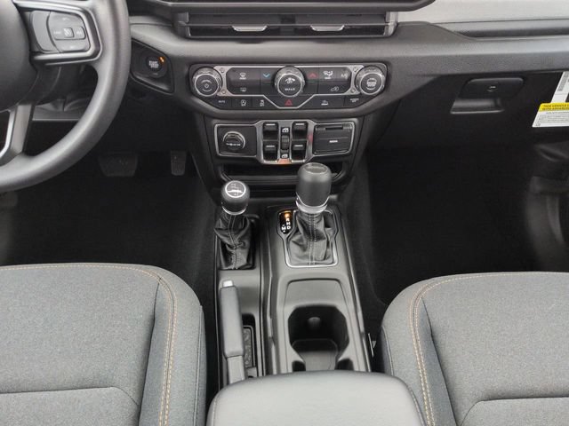 New 2026 Jeep Gladiator Sport AWD/4WD image 18